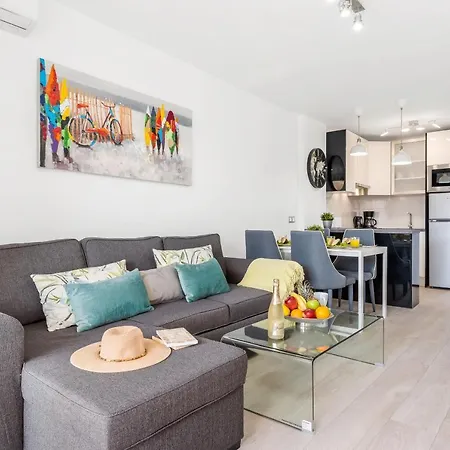 Modern Cristianos Center *