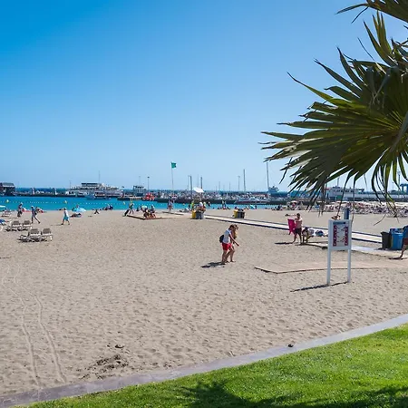 Modern Cristianos Center Los Cristianos (Tenerife)