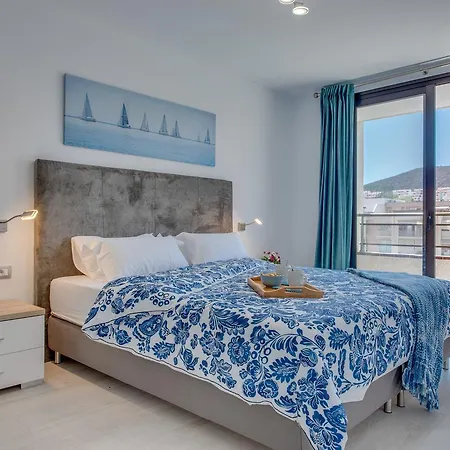 Modern Cristianos Center Apartmán