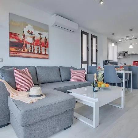 Apartmán Modern Cristianos Center *