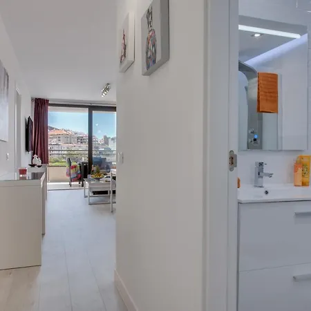 Modern Cristianos Center * Los Cristianos (Tenerife)