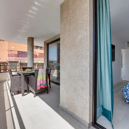Modern Cristianos Center Apartmán *