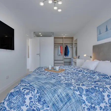 Modern Cristianos Center Apartmán