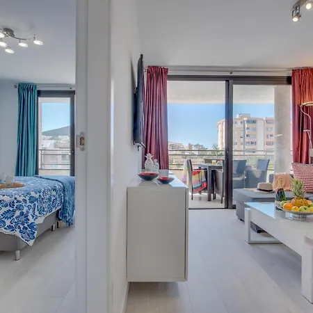 Modern Cristianos Center * Los Cristianos (Tenerife)