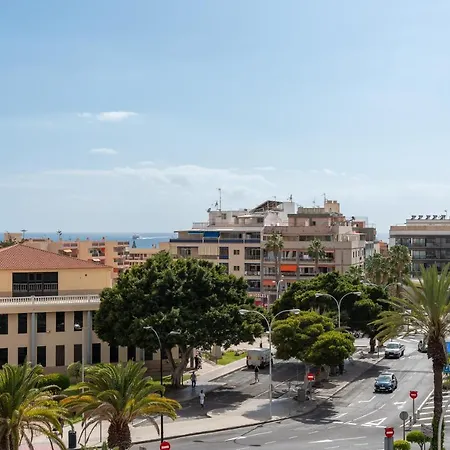 Modern Cristianos Center Apartmán