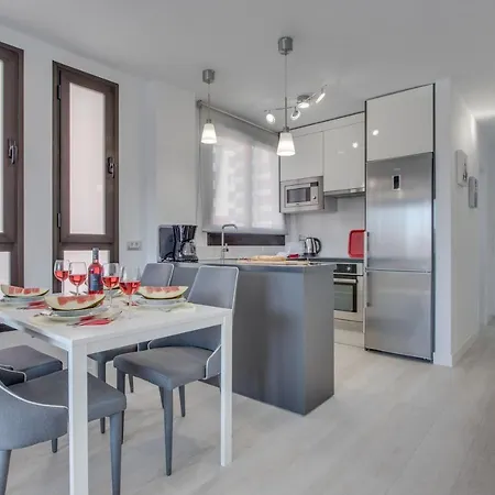 Apartmán Modern Cristianos Center *